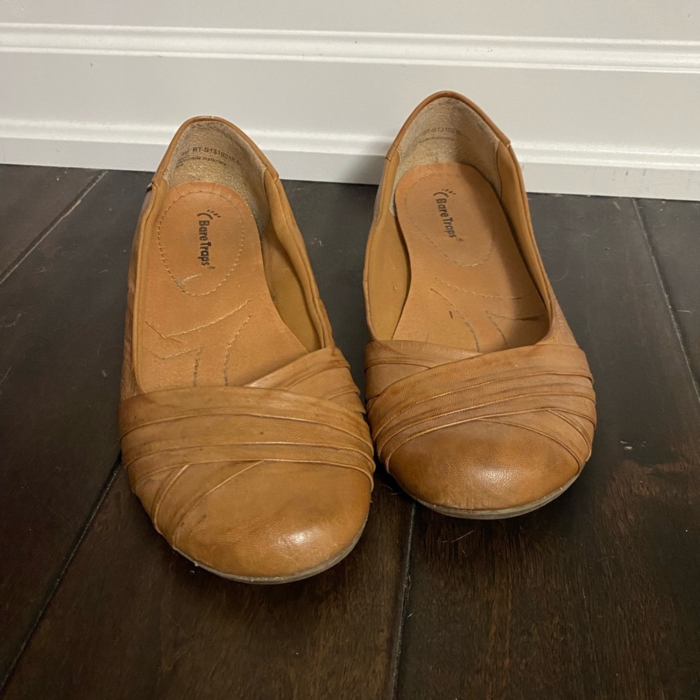 Women’s tan leather (man made) flats size 8.5